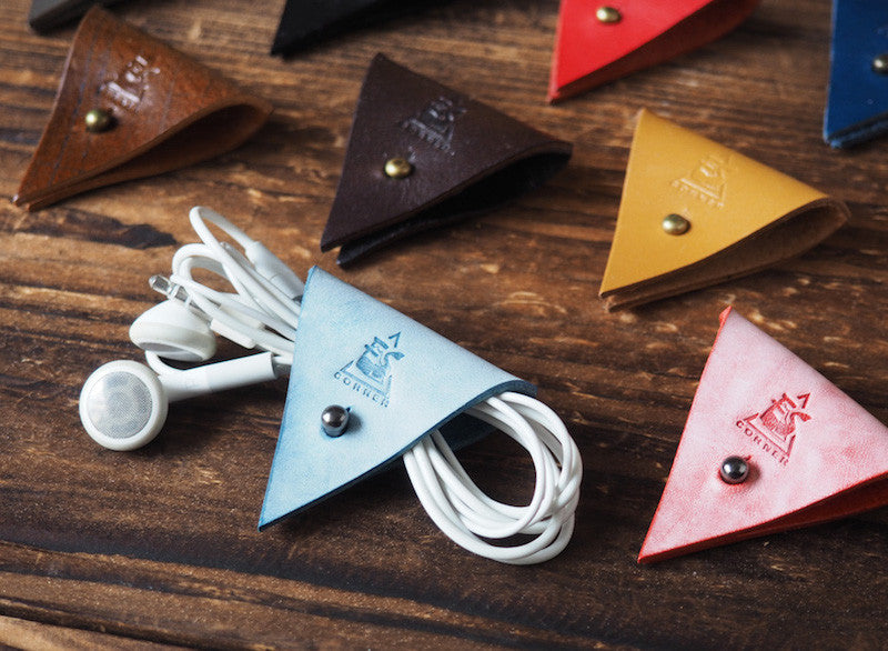 ES Corner Leather Cord Holder Blue Red Brown Black Colors in Triangle shape