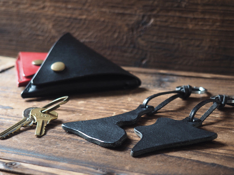 ES Corner Leather Keychain set Black Natural Nude color options and Triangle Coin Pouch in Red Black