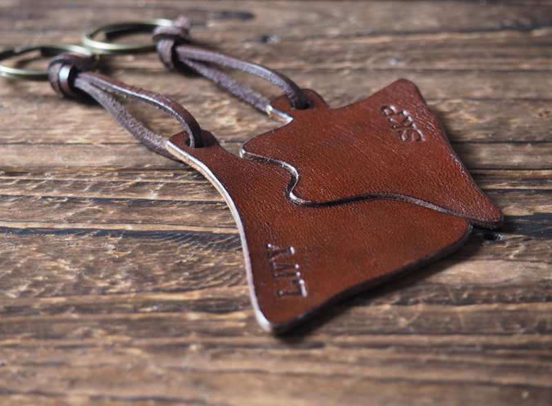 ES Corner Handmade Personalized Couple Keychain Female and Male Custom Initial Brown Key ring