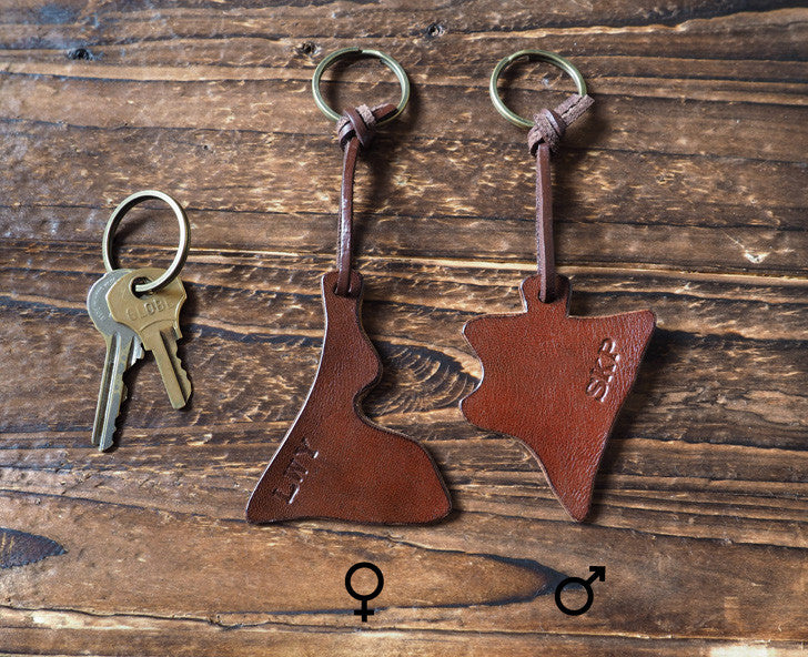 ES Corner Hand Cut Italian Leather Couple Keychain Set for your lover Lady Gentleman Key Holder with Monogram