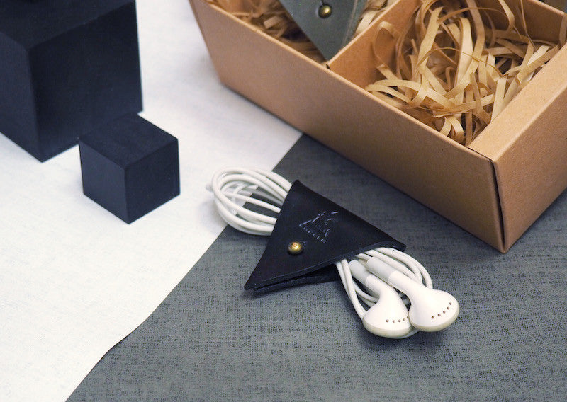 Life Believe Handmade Leather Cord Holder Black Grey Holiday Gift Set Gifts Idea | ES Corner