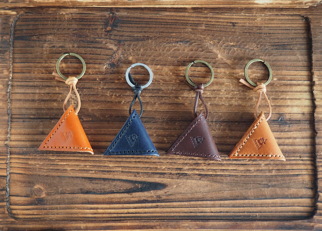 Personalized Leather Guitar Pick Holder Keychain #Honey Brown #Navy Blue| #Dark Brown #Brown | Handmade Leather Goods | Personalized Gifts | ES Corner