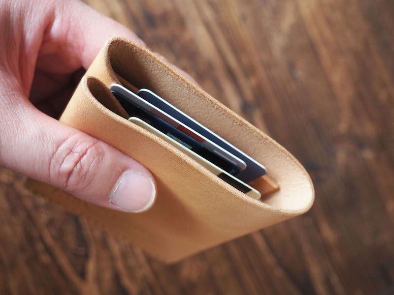 Leather slim wallet Natural Nude Peak Billfold Wallet Minimal Wallet credit card holder card sleeve | ES Corner