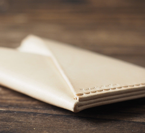 ES Corner Handmade quality Leather iPhone Case Natural Nude Hand stitched Close up