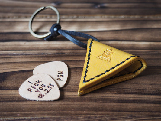ES Corner Handmade Leather Guitar Pick Case Pick Holder Personalized with Leather Pick Yellow