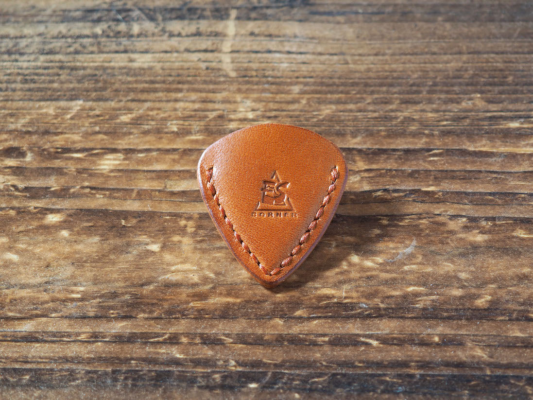 Personalized Teardrop Guitar Pick Holder #Honey Brown | Handmade Leather Goods | Personalized Gifts | ES Corner